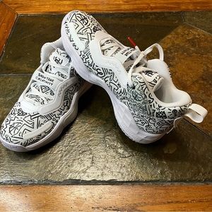 Size 8.5 - adidas D.O.N. Issue 3 Creativity 2022 NWOB